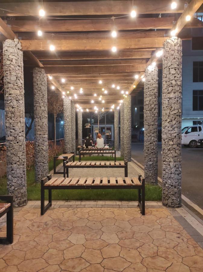 Prestigious Apartment In Bishkek Bagian luar foto