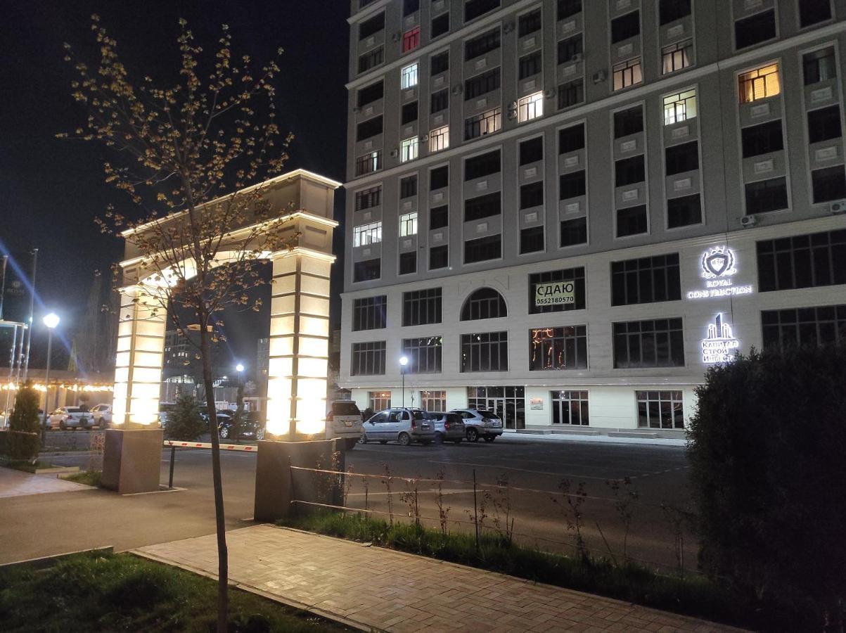 Prestigious Apartment In Bishkek Bagian luar foto